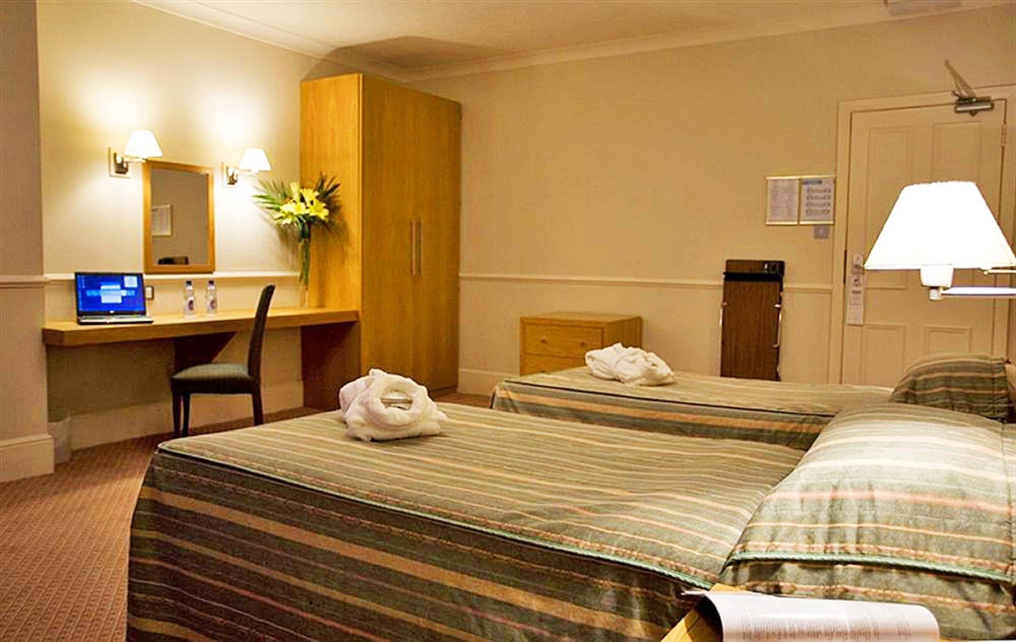 Cavendish Hotel Істборн Екстер'єр фото