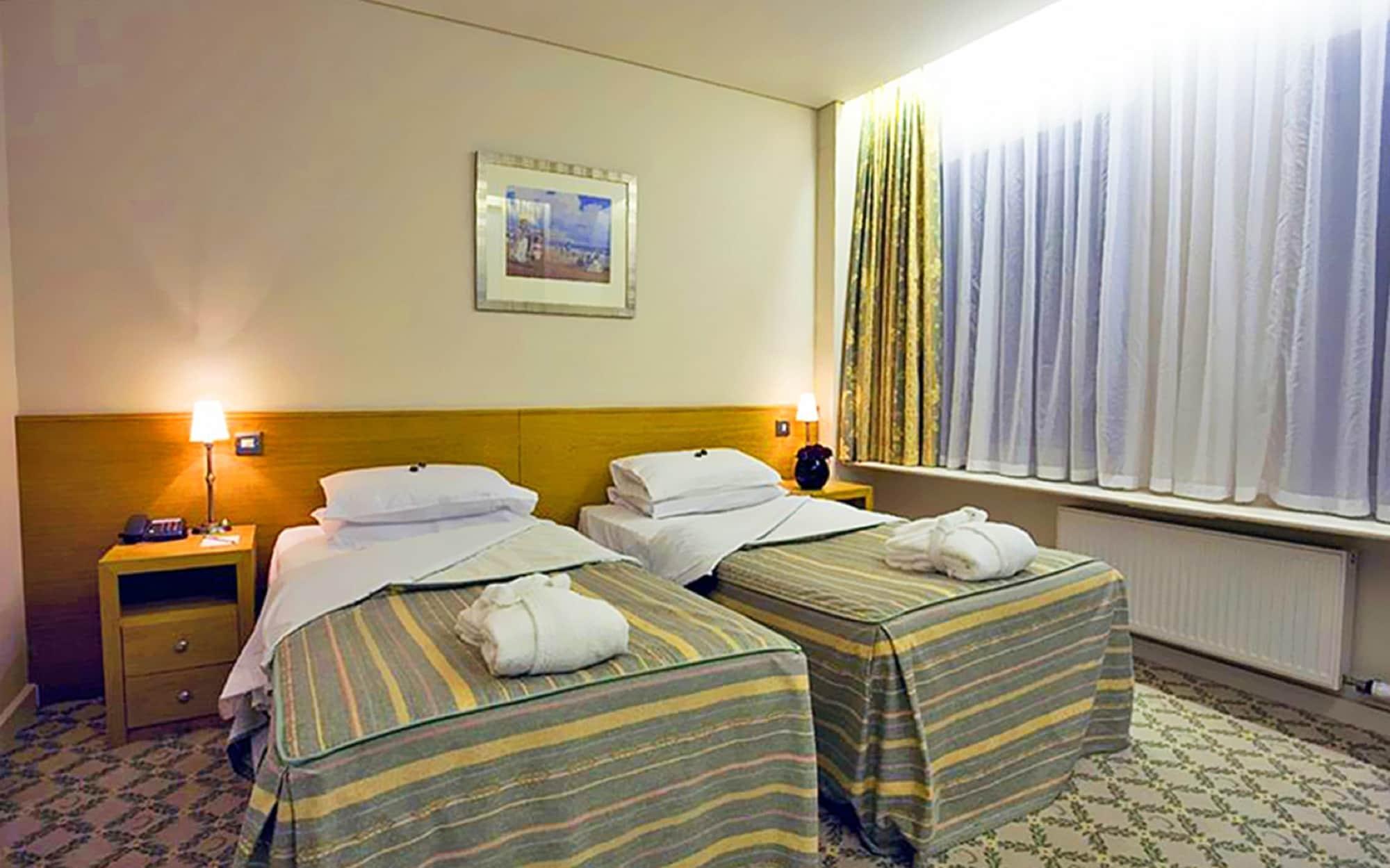 Cavendish Hotel Істборн Екстер'єр фото