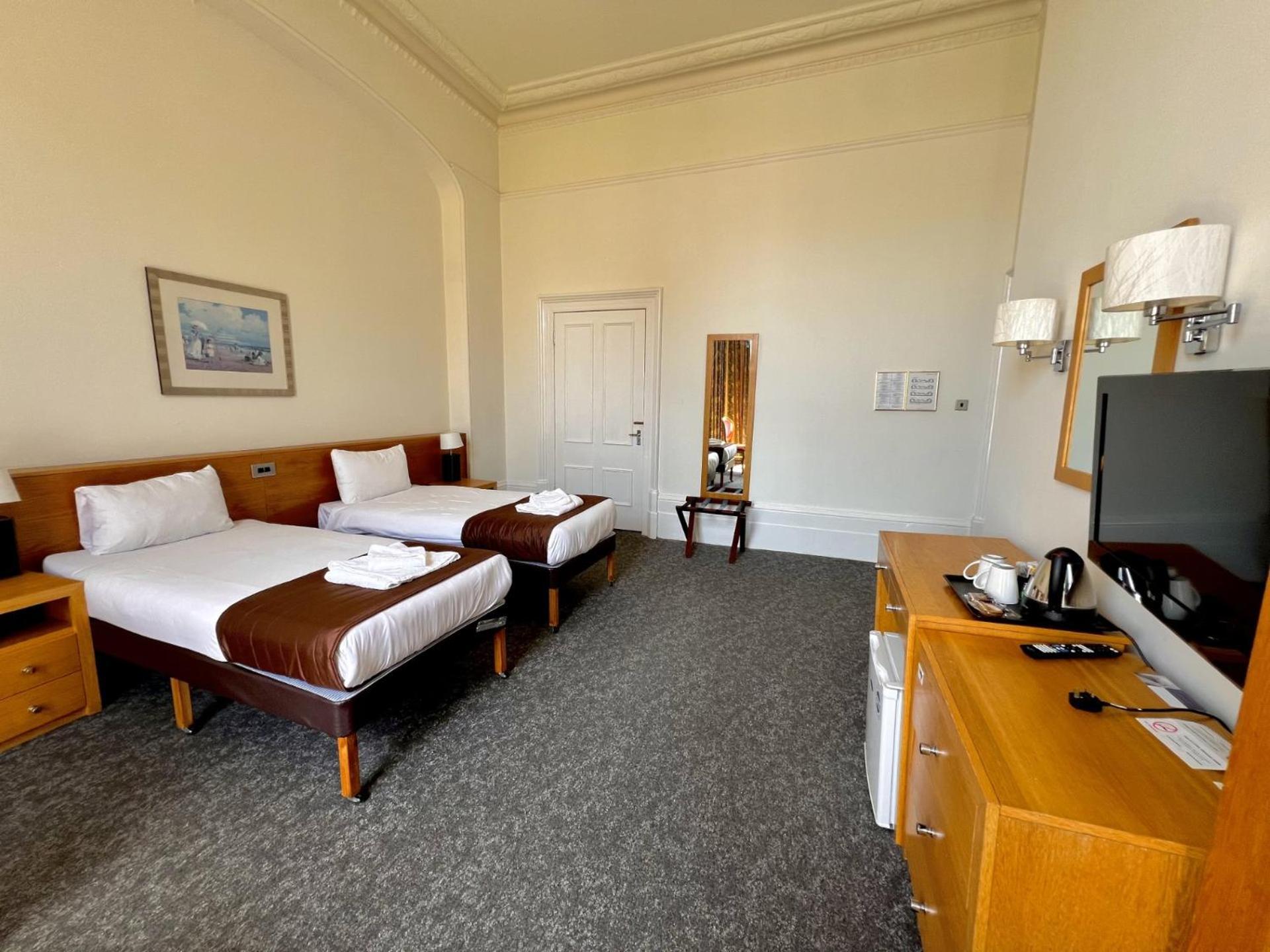 Cavendish Hotel Істборн Екстер'єр фото